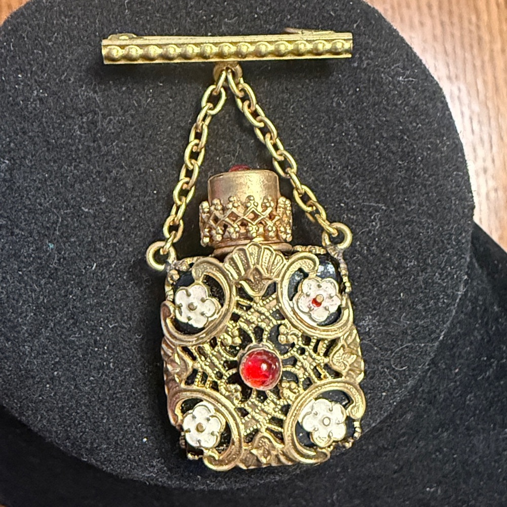 Vintage Gold Perfume bottle Brooch
